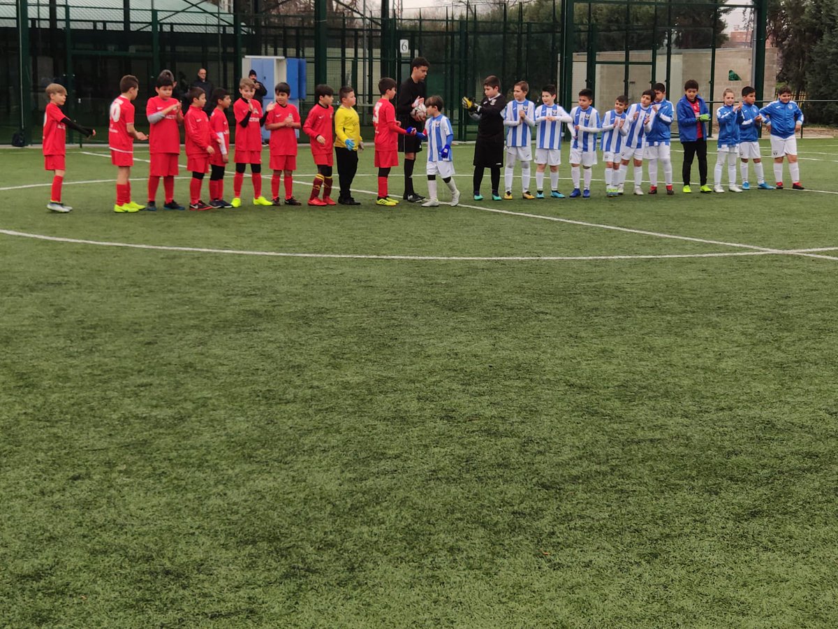 IveroValdemoro's tweet photo. Derrota 4️⃣-1️⃣ ante @CDLeganesSAD en un partido muy pero que muy disputado.
Volvemos a la competición el #Sabado #25Ene para jugar la #jornada10 de #liga 🏆 #ALEVIN #F7
a las 🕐1️⃣3️⃣:0️⃣0️⃣ 🕐
con @LagunaCd
en 🏟️ #PaseodeTiselius 5️⃣
@c_losangeles de #GETAFE 🏟️
🔴 #VamosIvero ⚽ https://t.co/oCGoCHoXki