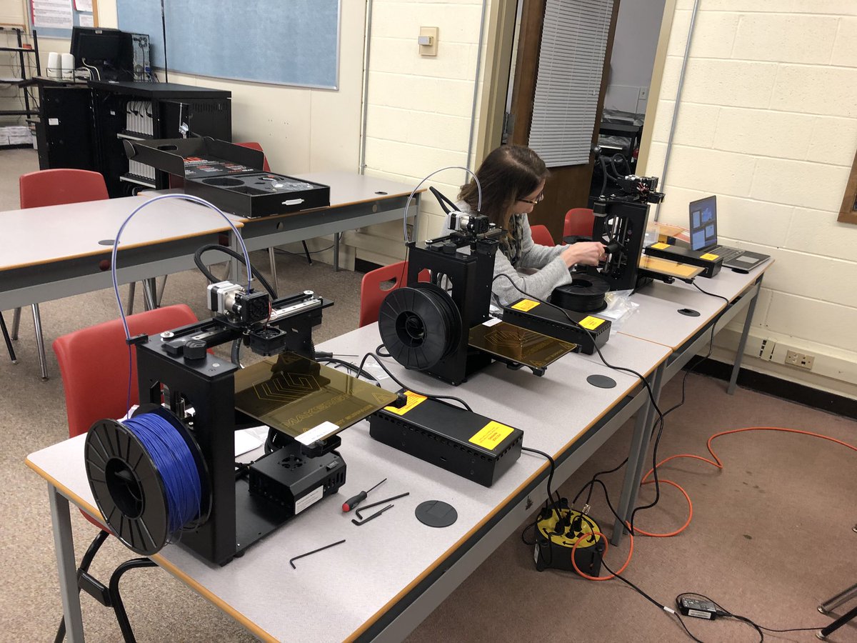 Setting up 3 new #makergear printer for web design class at Firelands HS <a href="/Falcon_update/">Firelands Falcons</a> <a href="/FLSDSuper/">Mike Von Gunten</a> <a href="/FHSFalcnPrin/">Robert Maver</a>