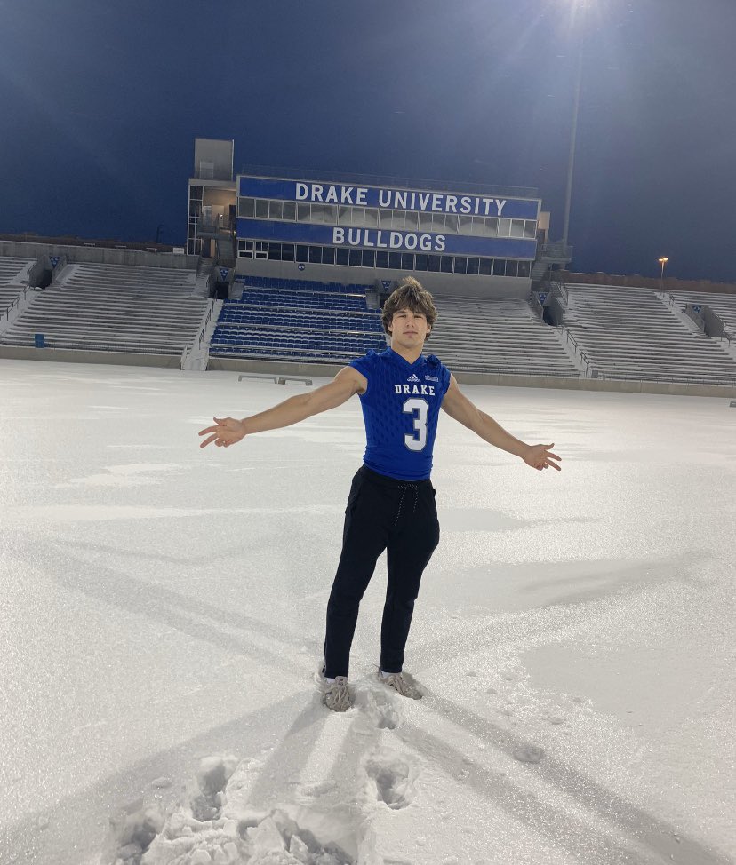jaccauley's tweet photo. More than excited to start the next part of my life at Drake University!!! @DrakeBulldogsFB https://t.co/F8FlE6731p