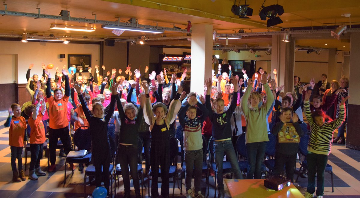 ectwente's tweet image. Vanmorgen spetterende kick-off van de #Energy Challenges Twente, bij Ter Stege in #Oldenzaal! Verschillende groepen hebben zich middels filmpjes voorgesteld, waarna het tijd was voor workshops.Fijn dat enthousiasme! #Losser #Twente #workshops #informeren #duurzaam @RaboTwenteOost