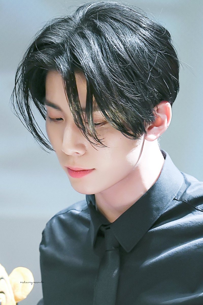 miracle990511's tweet image. 200117 🖤
#SF9 #에스에프나인 #휘영 #HWIYOUNG #フィヨン 
@SF9official