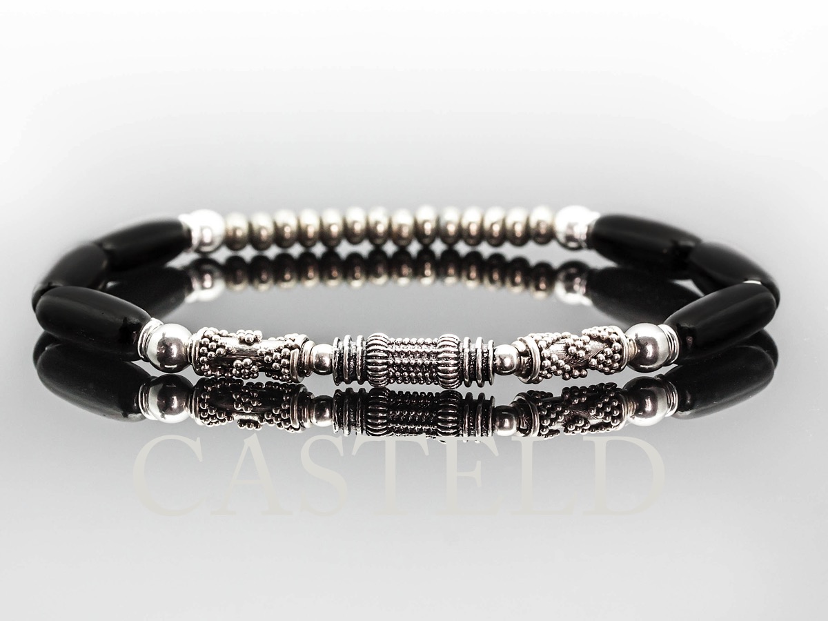 casteldbijoux's tweet photo. Le bracelet Origine de CASTELD 
Un caractère vintage pour ce bracelet en perles argent.
Découvrir . https://t.co/wiH3fnVFcL
#casteld #bracelet #pourhomme #vintage #tendancehomme #bijouxhomme #love #lifestyle https://t.co/UsrHD0fu02