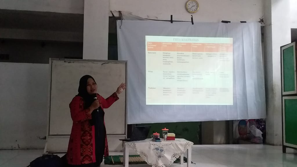 PonpesBesongo's tweet photo. [[RESOLUSI KONFLIK]]
Bersama Pembicara pak Fauzan Hidayatullah, M. Si. dan bu Masrohatun
 .
"Dengan kedalaman ilmu agama &amp; banyaknya pengetahuan akan membuat kita dewasa dan bijak menghadapi perbedaan dan konflik yang ada" -Pak Fauzan Hidayatullah, M. si.
#pascalib2020
#pesantren https://t.co/umVnID5bqZ