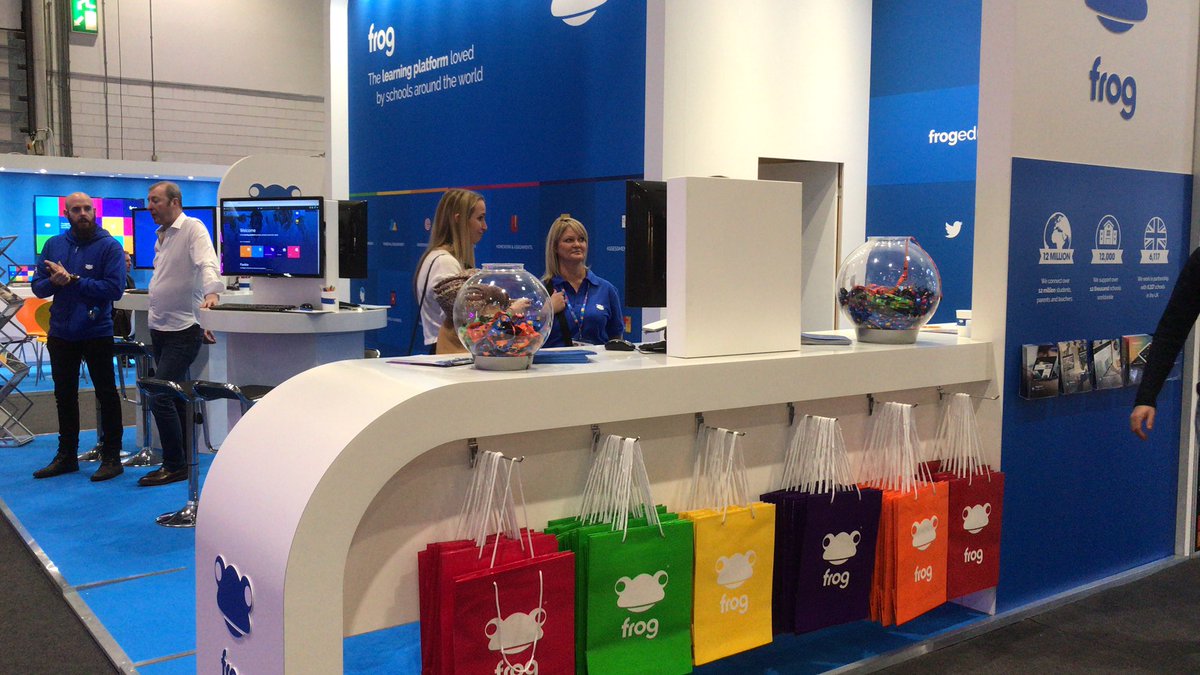 amberoxley_frog's tweet photo. Have you even been to #bett if you didn’t get one of our award winning bags!! #frogbett #bett20 #frogbag #froglove #frogfamily @FrogEducation https://t.co/hG6QYjjmnS