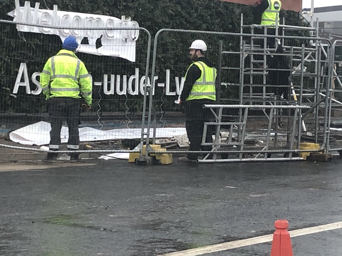 mbraddys's tweet photo. You had one job 😂 https://t.co/aF2pPUyiBF
