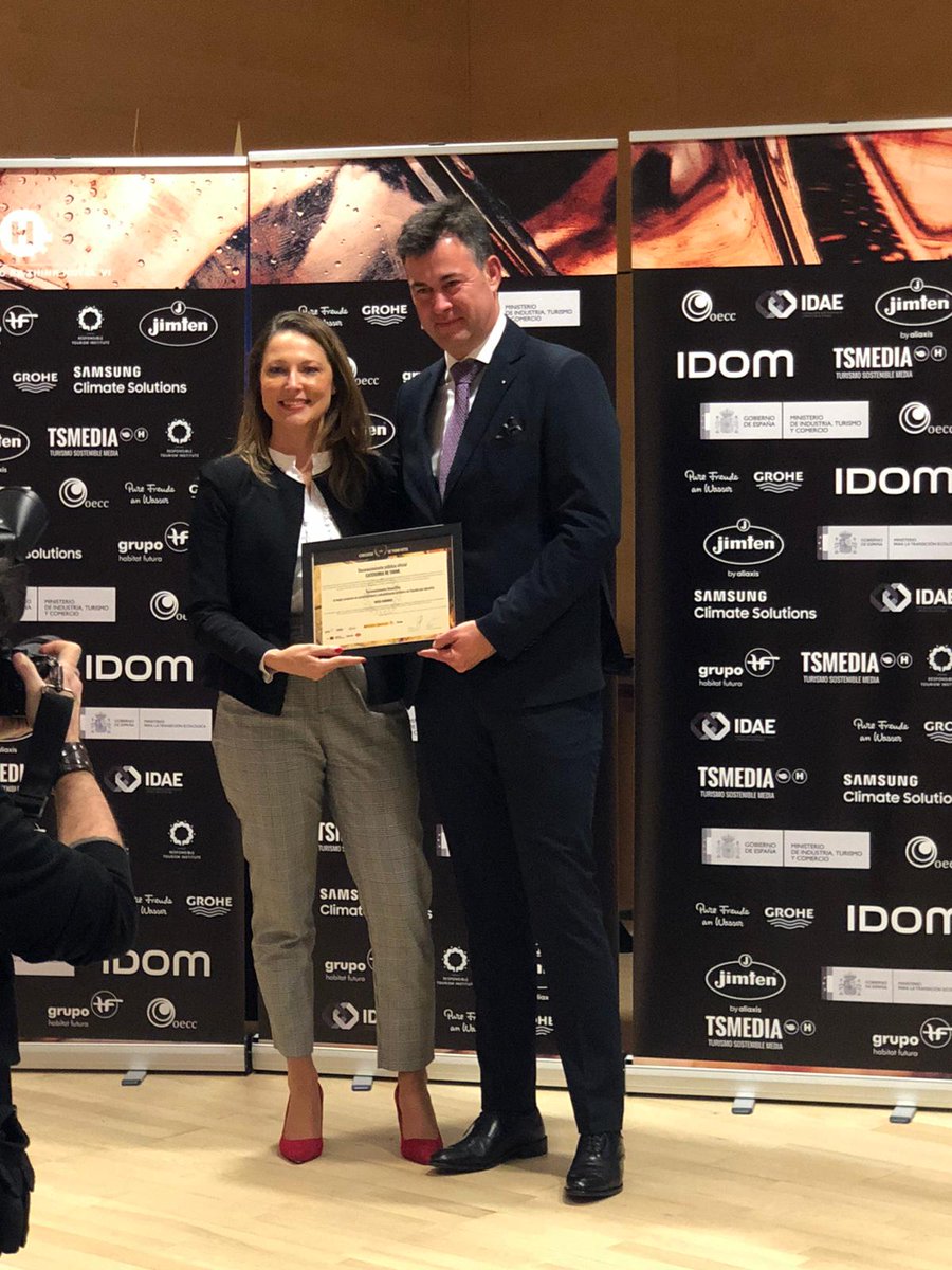 <a href="/HotelFarionesPY/">Hotel Fariones PY</a> se suma al proceso de Innovación y Sostenibilidad en los Hoteles Españoles☀️🌿

<a href="/jsuarez72/">Javier Suárez</a> CEO de <a href="/PY_Hotels/">PY Hotels & Resorts</a> recibiendo el Reconocimiento al mejor proyecto en Sostenibilidad y Rehabilitación del Concurso RE THINK HOTEL por su implicación en el Medio Ambiente ♻️