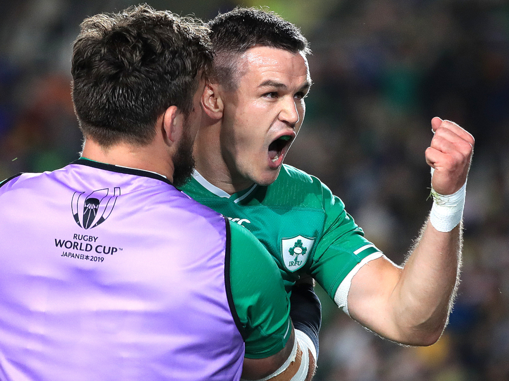 PlanetRugby's tweet photo. 🗣️ “If everything goes smoothly over the next few days, I should be fine and available for selection next week.” #GuinnessSixNations 

☘️ Johnny Sexton set to be fit for Six Nations opener. 👉 https://t.co/mfjFaLSa7W https://t.co/nvf0VKVbrp