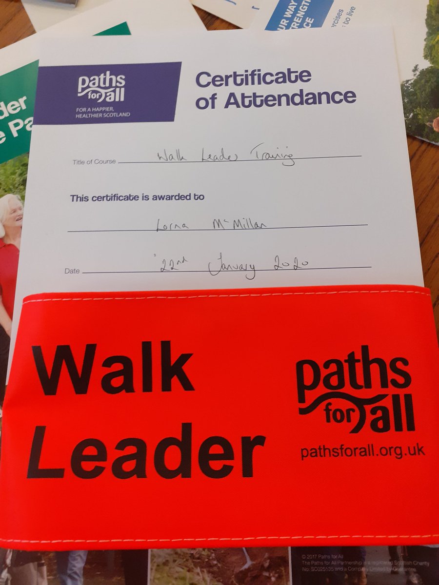The world is a safer place now we are officially Walk Leaders! <a href="/PathsforAll/">Paths For All</a> <a href="/Kaymakeslinks/">Kayleigh Stockley</a> @jeffmakeslinks #makeslinks