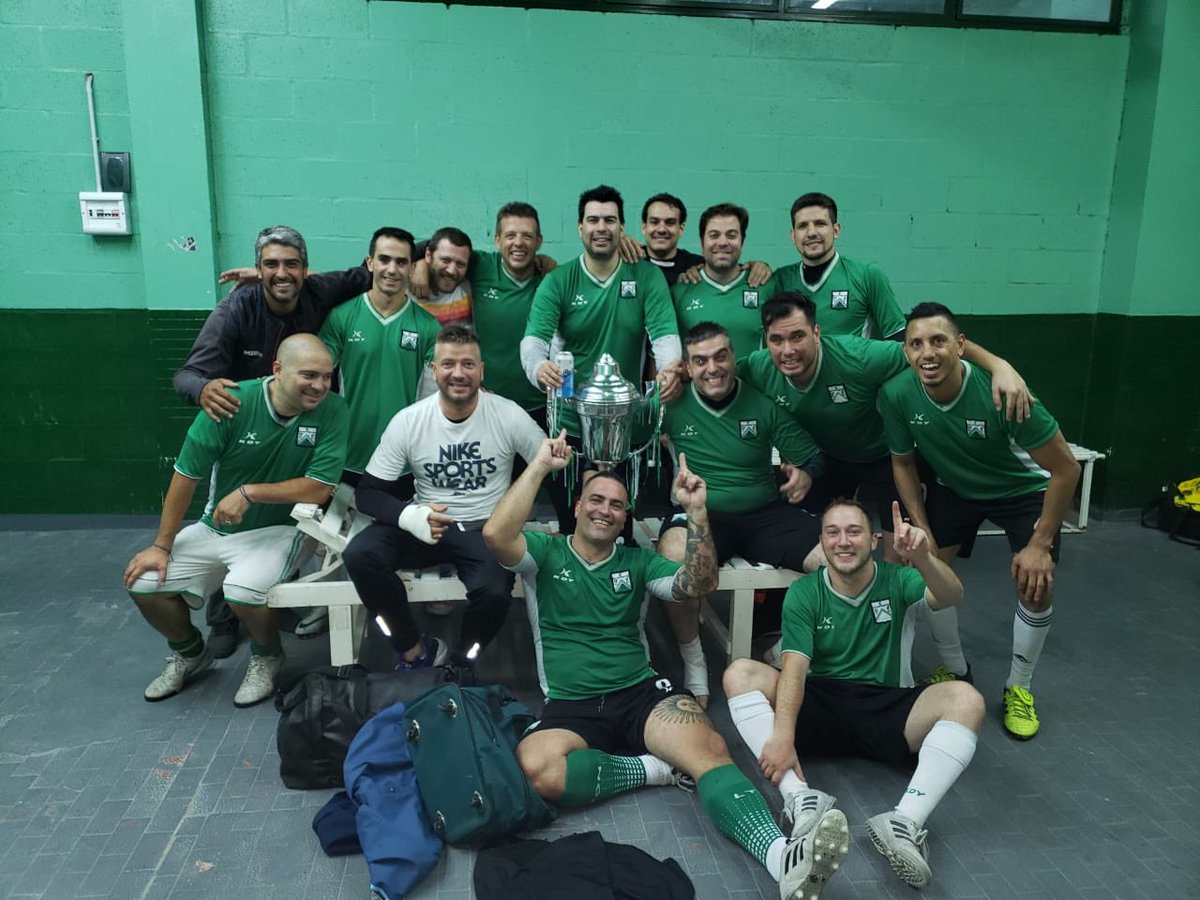 La79FCO's tweet photo. Otra copa más!!! @La79FCO campeón 2019 copa #FerrocarrilOeste #ElMejorEquipoDelBarrio https://t.co/C3cbPEUFVT