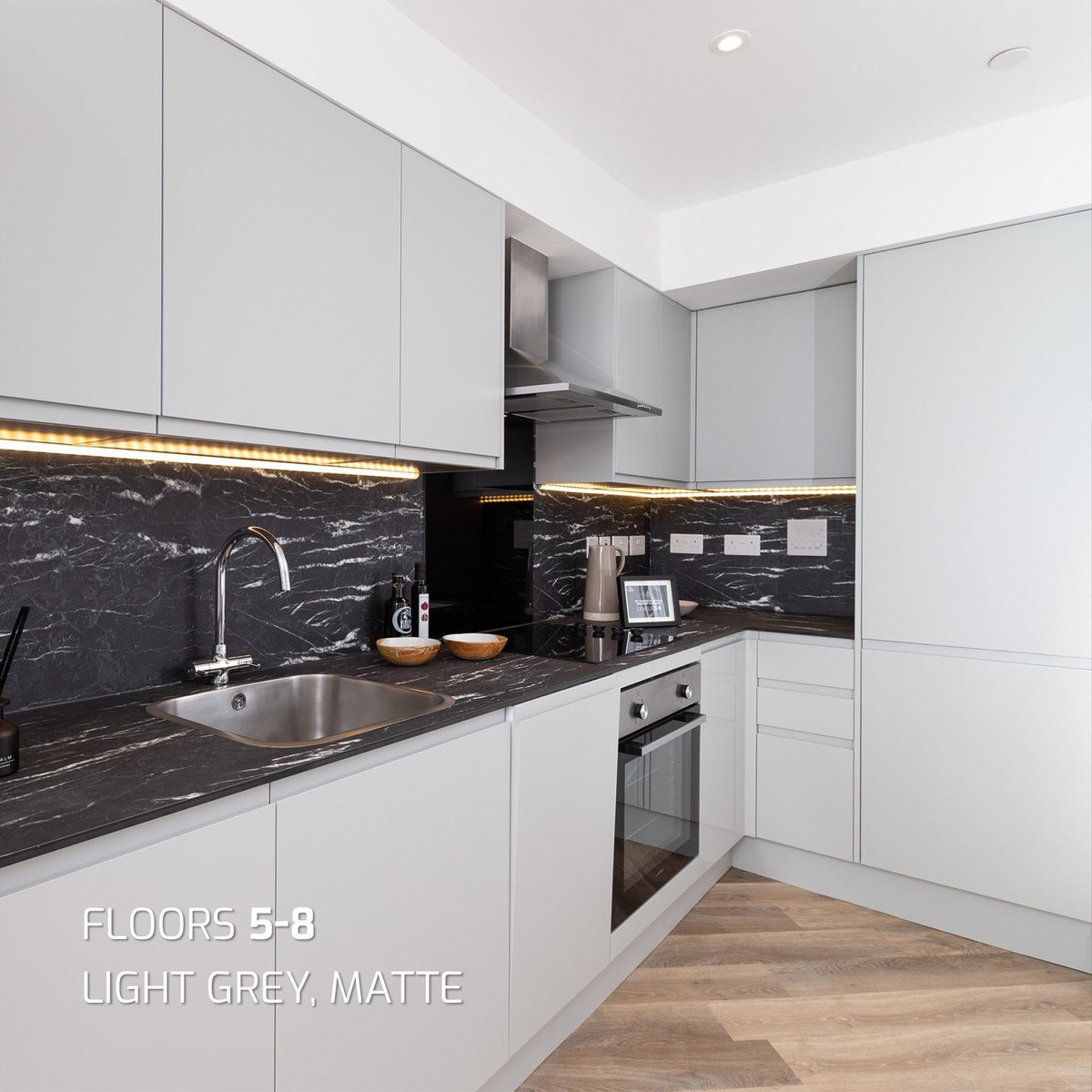RegentsGateHome's tweet photo. Fallen in love with an apartment here at Regents Plaza but want to upgrade your kitchen? We've got you covered! Pop down to our show apartments, open Thursday - Monday from 10am - 5pm. We will show you around and explain the upgrade options available. #urbanbase #kitchenupgrade https://t.co/jewVhB7p2x