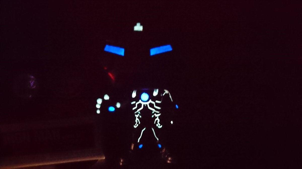Ze_Butcher_Boy's tweet photo. #FunkoPop 81
#IronMan 🤖 #TonyStark 😎
#MK37 #Glowinthedark
#Marvel #11yearsofMCU #RIP 🙏🏻
"I am... Iron Man." 👌
@RobertDowneyJr https://t.co/feIBPHCMFD