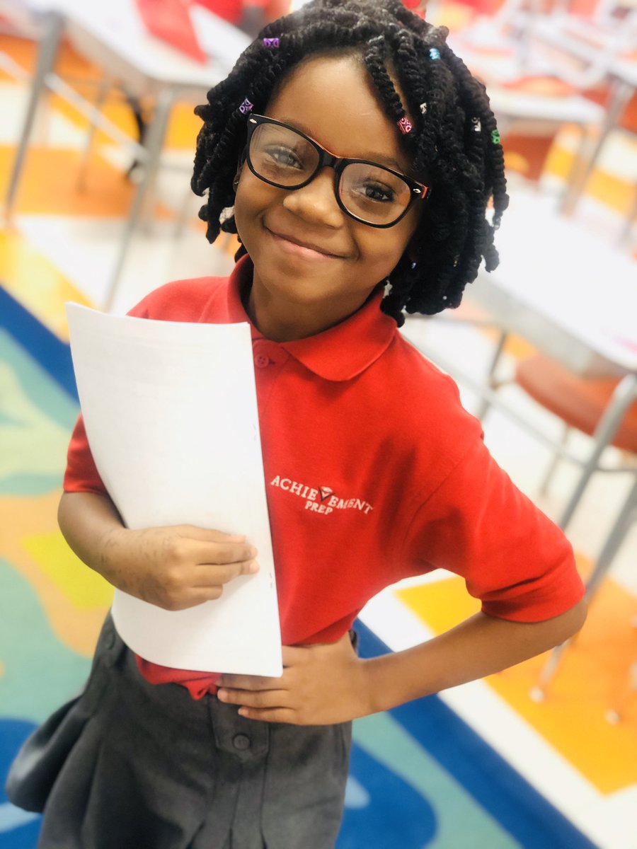 AchievementPrep's tweet photo. “Hey Mr. Wilson, Can you take a picture of me and my new glasses?” 🤓📸 #APrepES #eyeglasseson https://t.co/WnLxPEM3BI