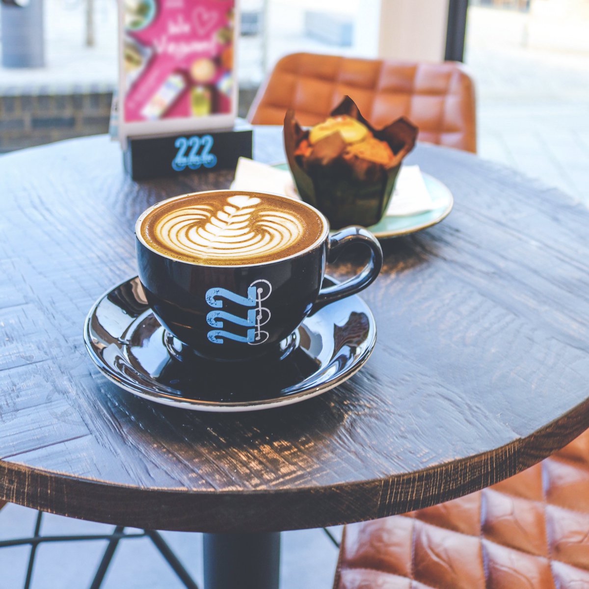 TripleTwoCoffee's tweet image. Afternoon coffee and cake combo 🧁☕

#tripletwocoffee #coffee #cake #wednesdaywisdom