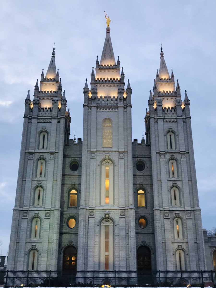 mrp's tweet photo. How to plan an exodus?
1847: Brigham Young led the first company of 149 people. Their 1k mile trek past the Rocky Mountains ended at a flat of land surrounded by mountains & streams (now Salt Lake City).
Fourteen companies followed, each an average size of 150.
#DunbarNumber https://t.co/LMNvNGodQk