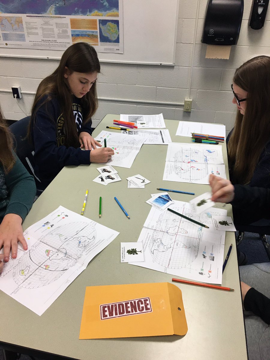 katiejfrey's tweet photo. We are compiling Wegener’s evidence, reconstructing Pangea, and discovering the mechanisms behind continental drift. That means #earthquake basics!! @LLacrosse @SpheroEdu @TeachTCI @nagtgeo @NESTA_US @NGSSchat @IRIS_EPO @raspishake @KJHSBluebullets @K202BlueBullets https://t.co/Ged3n30msE