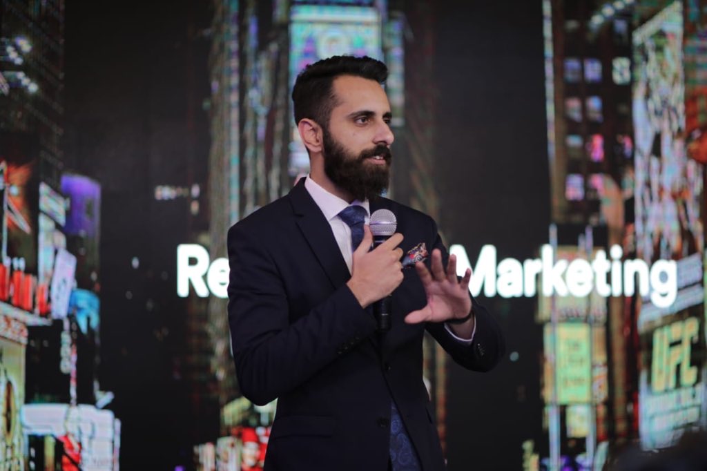 Junaedbhatti's tweet photo. Each of our brands have a unique identity that sets them apart in the industry. 

#YearOfChange #OneTeamOneGoal https://t.co/eAwzjPiqVy