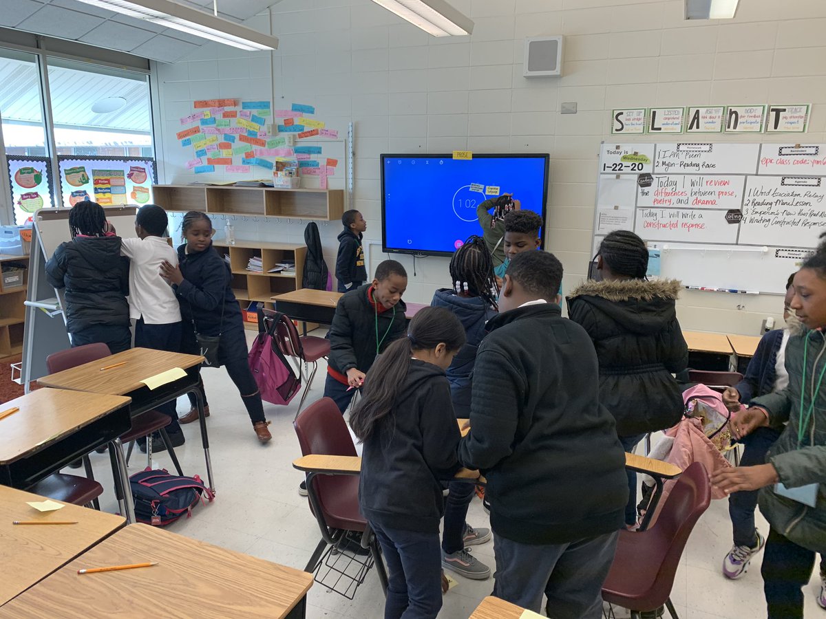 MsTylerTeaches's tweet photo. We’re wrapping up our unit on prose/poetry/drama watching @HamiltonMusical &amp; playing some relay word association! We make learning count at @APSClevelandAve! https://t.co/hBI0X9PWuv