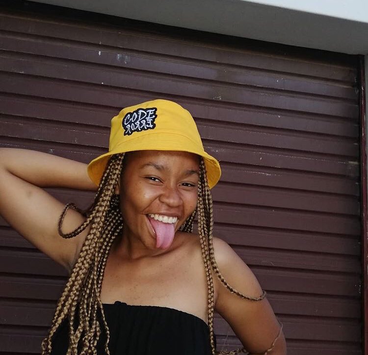 _CodeError's tweet image. Frame 1: R150, Frame 2: R180, Frame 3 : R350, Frame 4: R200.
Dm to order.
#CodeError
#DontFollowTrendsSetThem ⚠️