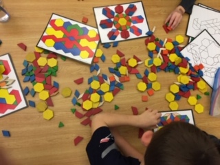 LibrarySCES's tweet photo. #SunapeeCentral grade2 sts exploring Tangrams and shape puzzles in library stations today!  Lots of fun! #librarylife https://t.co/kgYm5bBq0B