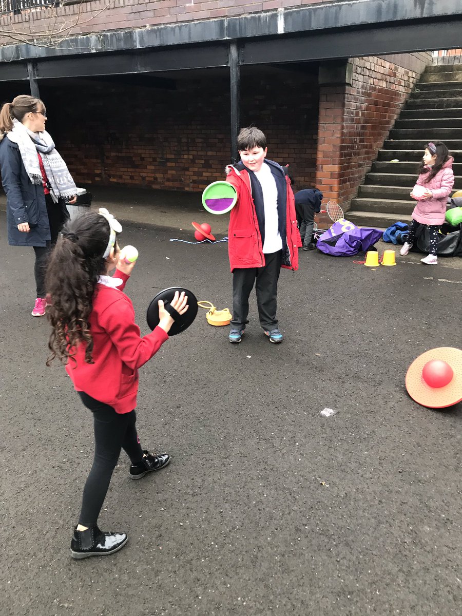 FareJennifer's tweet photo. Here we go Cohort 11 Active Play. Great start @ThornwoodPri  Children are already trying something new. Lots of smiles all round 😊 #ActivePlay @FARE_Scotland @InspiringSland @Jimmy_FARE @Thrive_Outdoors @GlasgowCC https://t.co/owKk4E9GMy