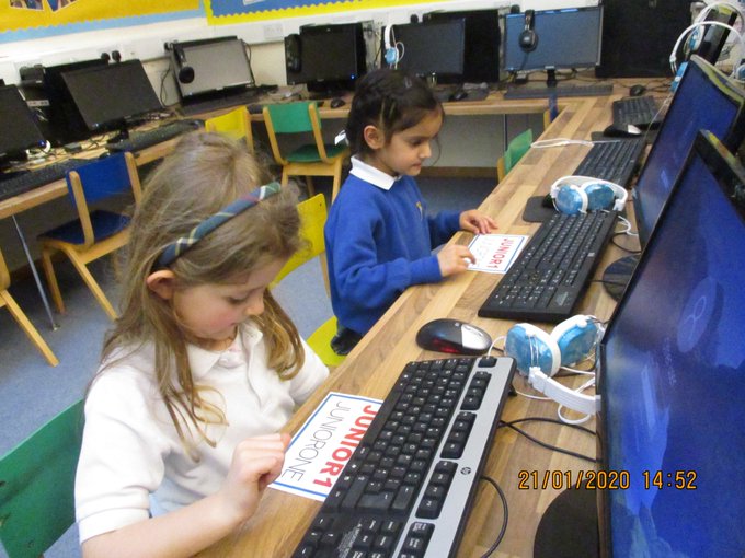 HSofG's tweet photo. Junior 1 have been learning to log on to the computer. #Digileader #ICT #Typingskills #HSOGJuniorSchool https://t.co/iMRiPJESUF