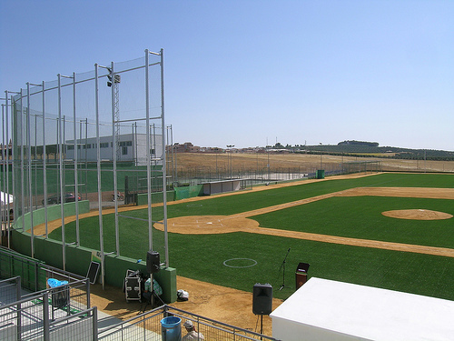 Firma y apoya la construcción de un campo de béisbol en Huesca beisbolhuesca.org/2020/01/22/fir…