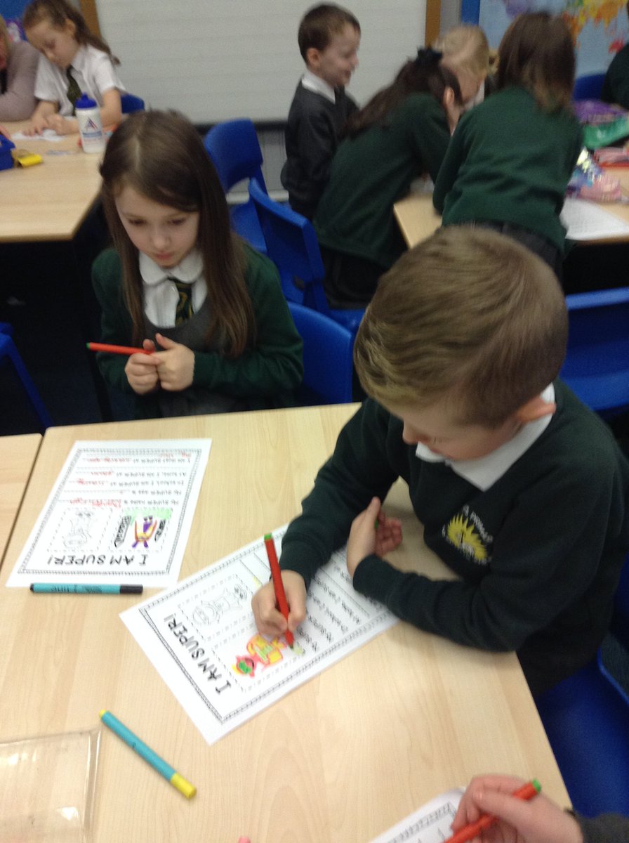 PopUpInverclyde's tweet photo. Another fantastic day with @StJohnsPG  P3 class, reading #Boyzero by @petermillett! We all loved the video that #PeterMillett made, and we had a great time designing our own Superheros!

#inverclydelibraries #raisingattainment #readingforpleasure
#IAmSuper https://t.co/MqREbaztTX