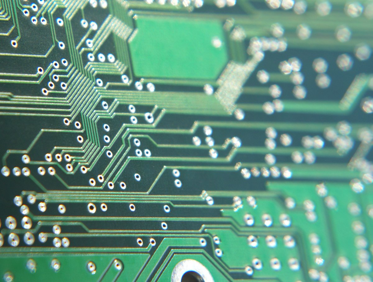 GlobalElecAssn's tweet image. Learn to identify #pcbdesigns that comply with applicable #IPCstandards and learn industry #bestpractices in IPC’s PCB Design Fundamentals course #pcbdesign bit.ly/36vCbqR
