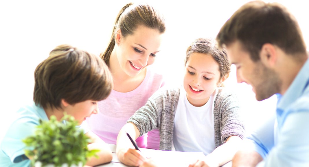 Amy_Patenaude's tweet image. How To Talk To Your Child About Creating a #FamilyRoutine buff.ly/2NQIvBX