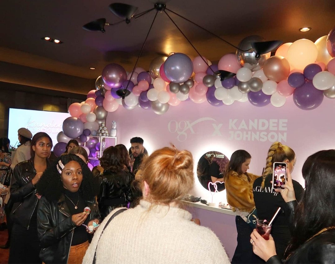 djcomplexlex's tweet image. Just your typical Tuesday night, hanging out with mermaids 🧜‍♀️
The @OGXBeauty x @KandeeJohnson Pop Glam Launch Party last night was awesome! 💕💅💋💄🛁🚿