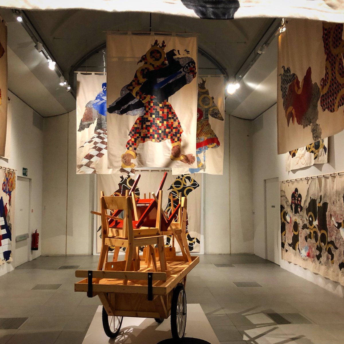 Mandsiii's tweet photo. Fantastic open evening of #NomadicTales by the amazing #RichardBartle @MuseumSheffield #MillenniumGalleries Superb show, and it’s always good to be back in the #galleries of #sheffield #art #contemporaryart #conceptualart #culture https://t.co/A15Y6eVnMW https://t.co/ScoBv5jmj5