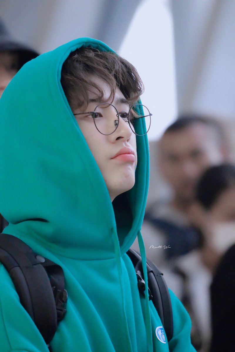 22nd January 2020Hanbin, I really miss u. No words can described how much I miss u. It's been harder each day, I hope u know many people still waiting for u to comeback. U also deserved all the happiness in this world  #MyDearestHanbin  @ikon_shxxbi  https://twitter.com/kmayar1998/status/1219797460907888641