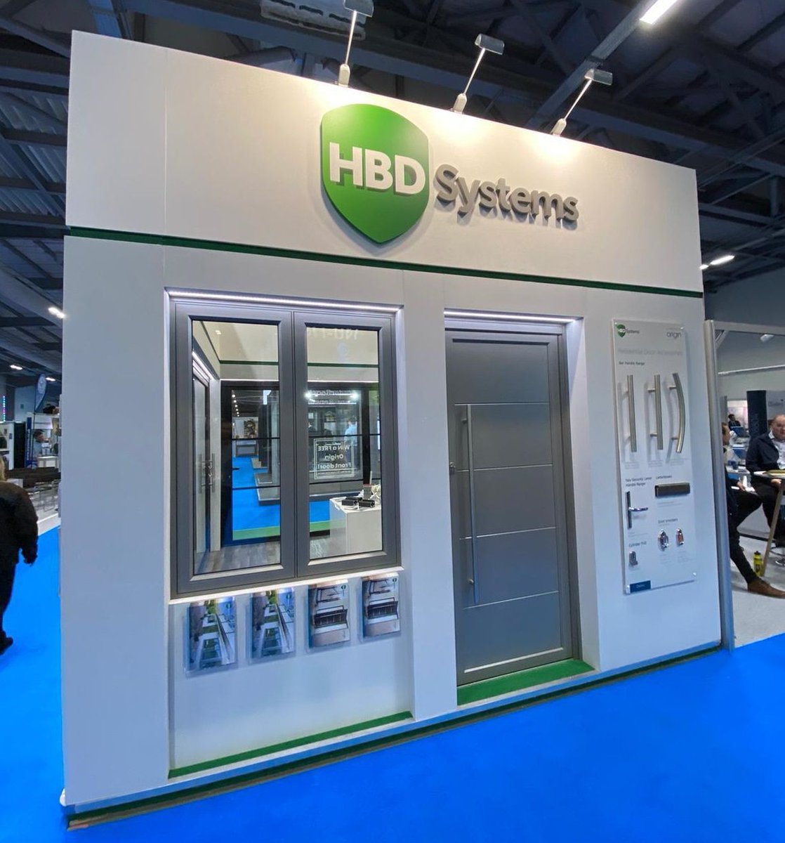 HBD_Systems's tweet image. The weekend may be over but we still can not get over this 9007 dark silver metallic OW80 window and resi door from @Originbifolds 

Speak to us about your project today! 01727 845600

#originwindows #windows #hbdsystems #hbd #renovation