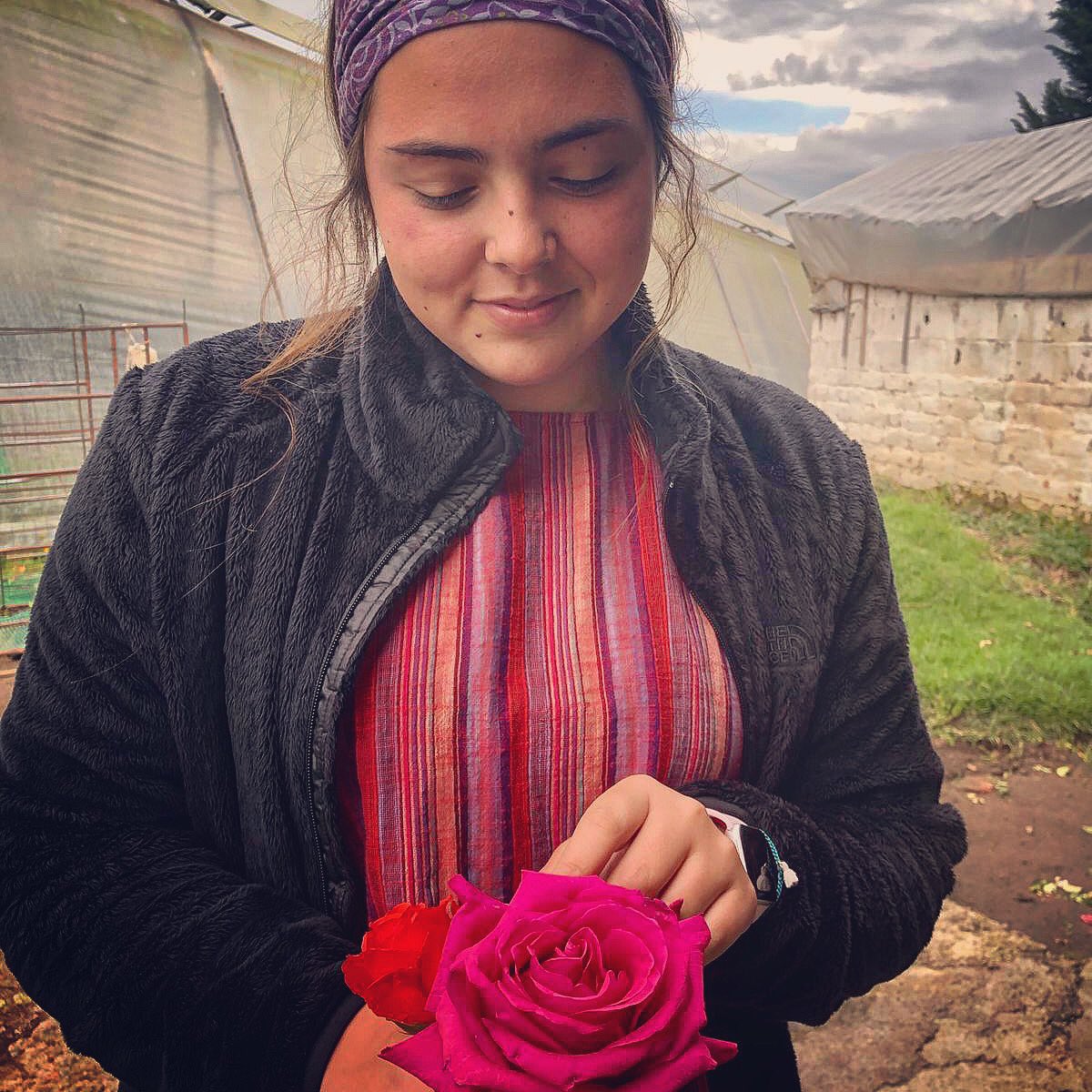 stgallenhaus's tweet photo. Ecuadorian roses ๐น are well known all around the globe ๐ #roses #ecuador #travel #people #usa #studingabroad https://t.co/xvSNDevGEd