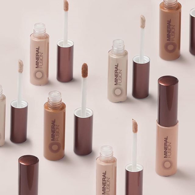 The next best thing to a full night’s rest. Double tap to show some ❤️ for our Liquid Mineral Concealer! These age-defying formulas infused with skin-soothing botanicals create complexion perfection. #makingbeautyhealthy

📸 instagram.com/p/B7oMDlKnuqd/ via tweet.photo