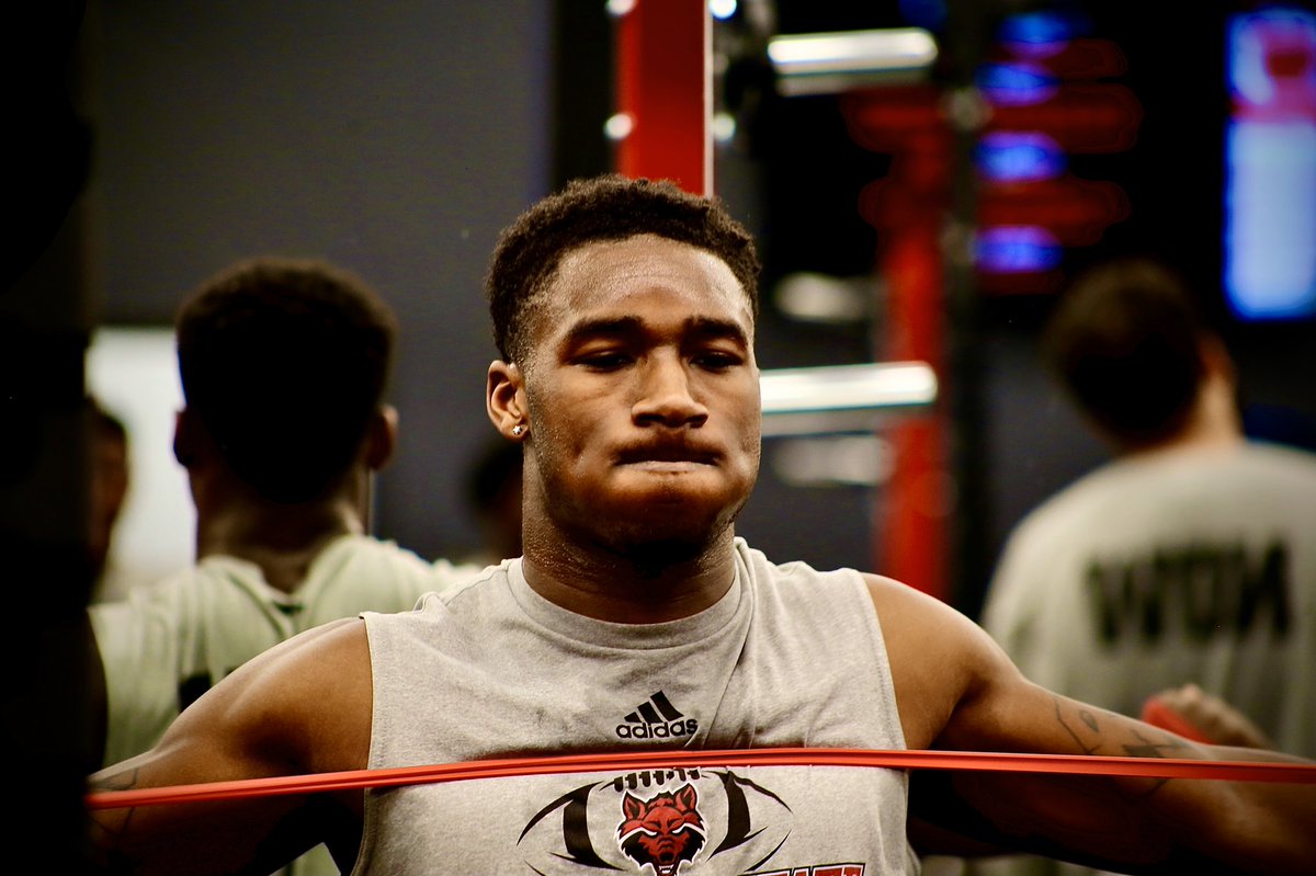 AStateFB's tweet photo. Ready to throw some weight around. 

#WolvesUp https://t.co/B5PG77BmLn
