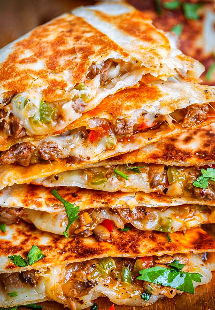 StruisInfo's tweet photo. Vanavond is hij er weer:
¡Compleet hoofdgerecht voor 11,50!
Quesadillas met chili con carne, avocado, salsa en alle garnituren.
Onze Struis-Special, iedere ma-di-wo-do vanaf 17:00. OP=OP
#food #ridderkerk #kinderdijk #molens #windmills #struis #chef #lekkereten #fresh #vers https://t.co/iAHA7CPMlR