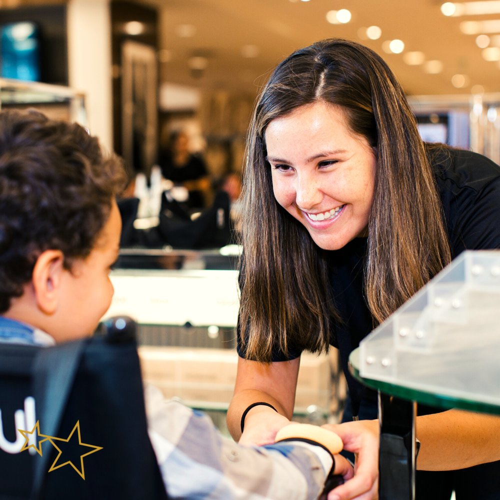 runwaytohope's tweet photo. Volunteer opportunities are open for The @Bloomingdales Bash March 21 & 22! We look forward to seeing you and spending the day together assisting our very special cancer warriors as they prepare to own the runway with their amazing #sparkleandshine! Visit https://t.co/Bz5sRMhEmW https://t.co/nNyUWczrz0