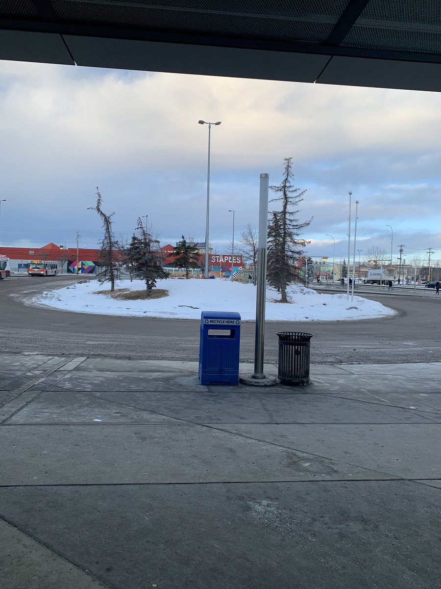 RayvenPhillips's tweet photo. @calgarytransit is this parking job really necessary? Just wondering, doesn’t seem like an emergency and there’s plenty of space in the loop. https://t.co/ZMVcLGMuQz