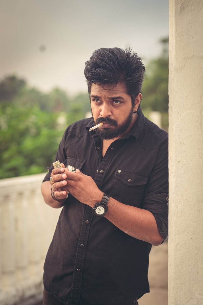 actor_praveenpk's tweet photo. S | O |B |E | R |
@arnoldrevant
#testshoot #smokingseries #artist #actorslife #passion #perseverance #cigarette #justposing #actor #peace https://t.co/cuA1Ywj4yF