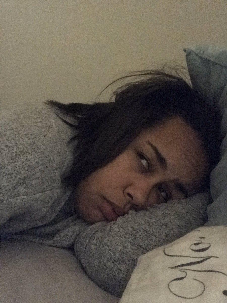 juliaceesay's tweet photo. Dag 3 och frågan jag ställer mig är ”ska jag ligga kvar eller ta mig upp?”
Svar: https://t.co/LVEn7whYMD