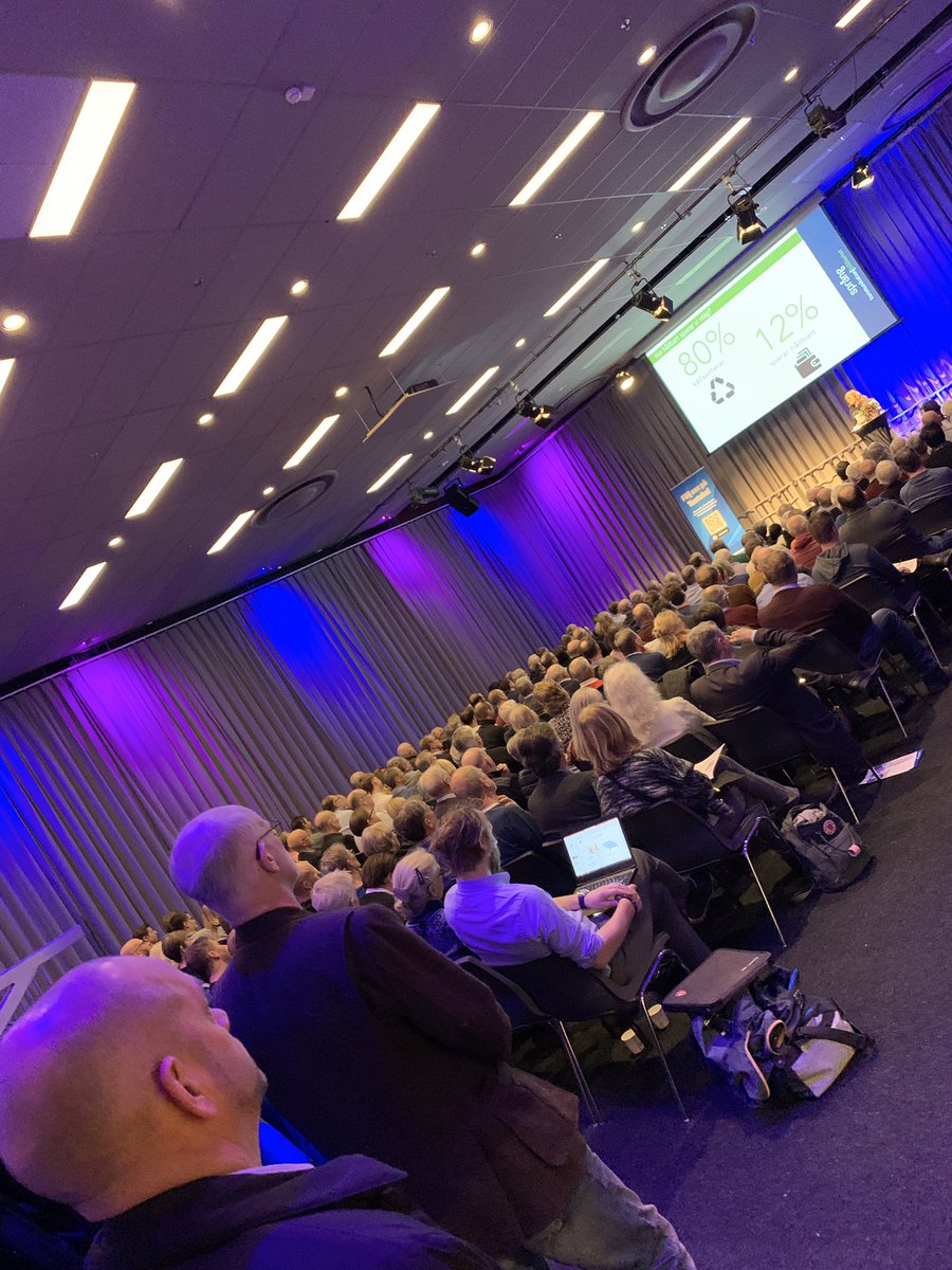 Fullt hus på #Aktiekvällen i Göteborg! Temat: Förnyelsebar energi. #aktiespararnaevent #aktiespararna @IndustrialSolar #Absolicon @swedishstirling @MinestoAB 👏🏻👏🏻👏🏻