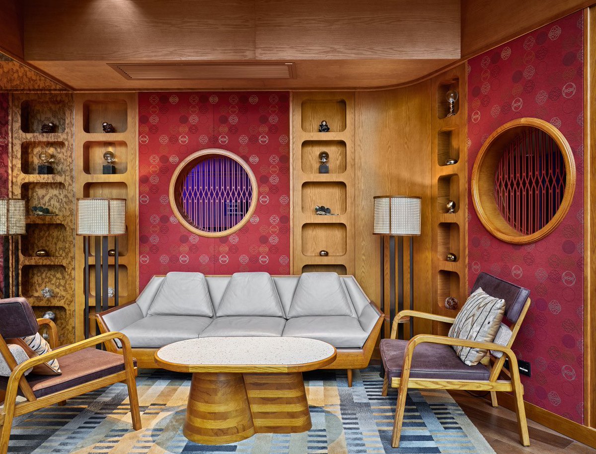 BDNYFair's tweet photo. Today, we’re highlighting the 2019 Gold Key Award Winner for Best Eco or Socially Conscious Hotel. Designed by avroKo, learn more about Eaton Hong Kong here:
 https://t.co/I8FB2Bmvly #bdny #hospitalitydesign #boutiquedesign https://t.co/jJSeQYhwrN