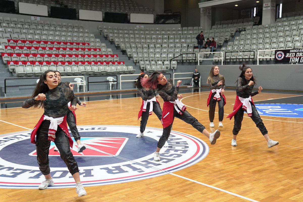 Avrupa’da yolumuza devam ediyoruz👊🏻 Enisey Krasnoyarsk mücadelesinde yanımızda olan <a href="/BK_Darica/">BK Darıca Kampüsü</a> kampüsü öğrenci, öğretmen, yöneticilerine ve K-POP Dance ekibimize çok teşekkür ederiz🙏🏻🔥💙 #gofire #RedDragong #BizBahçeşehiriz