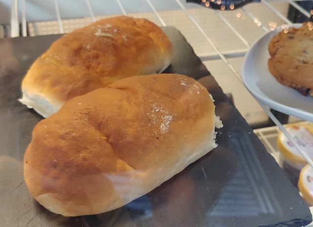BakedLoveHTX's tweet photo. Not our normal schedule.. But we have kolaches today! 🎉🌱
.
. https://t.co/akr4voDgQx https://t.co/mmutIJlgxi
