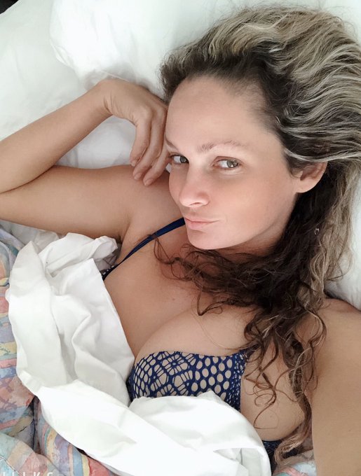Watch Prinzzess Felicity's leaked NSFW photo on TwXstars