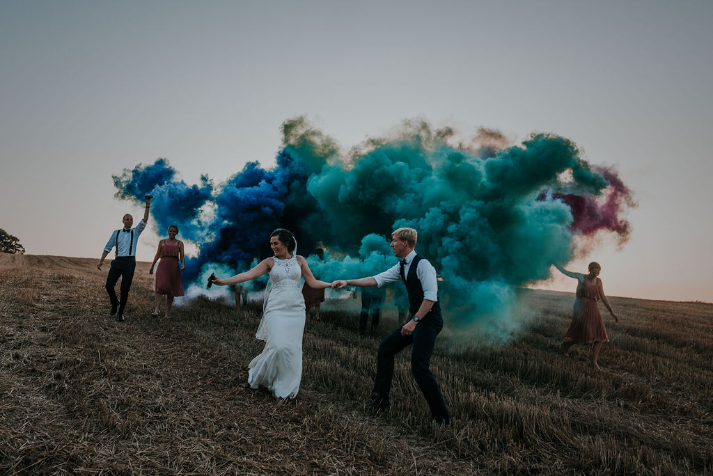 SMOKE BOMBS 💣@kimwilliamsweddings #barnwedding #justmarried #herefordweddingphotographer #weddingphotography #weddingphotography