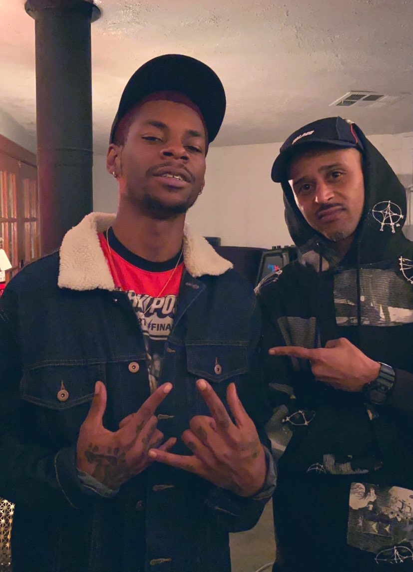 elprezdeLA's tweet photo. The Westside dawg was in the Muthafuckin house #KBDevaughn #wopwop
special shouts to @DealKloser and @DezzieGee! 🏦🎙 @payday_la https://t.co/nI7clHmH8V