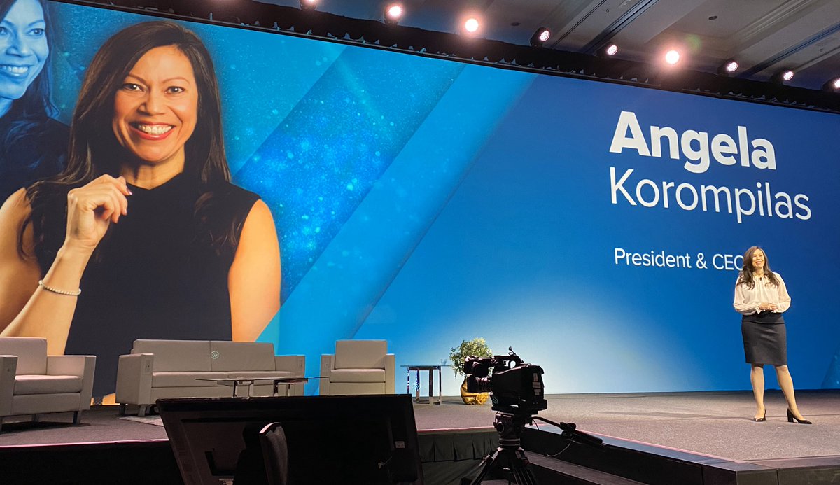 elisatalk's tweet photo. Female leadership is my 2020 focus. Kicking it off w/ Angela Korompilas, @AmericanHotelHQ CEO, setting the tone to “Go Beyond” at company’s annual Expo. Even greater things ahead for this certified Women’s Business Enterprise co & its amazing leader! #gobeyond2020 #ahrglobalexpo https://t.co/Cvnwgq6GZ3