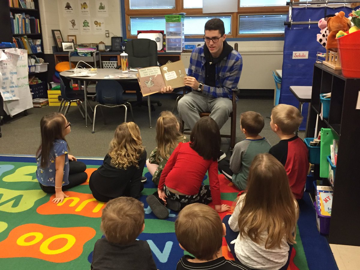 WHS basketball players taking time out of their busy day to read to PreK. Thank you Wildcats!! 🏀💙<a href="/RhondaSmith301/">Rhonda Smith</a> @WildcatHoops247 <a href="/WHSWildcats_AD/">Athletic Director</a> <a href="/wcpsmd/">WCPS Maryland</a>